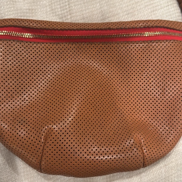 Clare V Grande Fanny - Picture 5 of 6